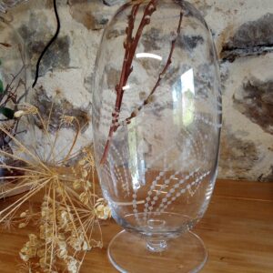 Vase sur pied